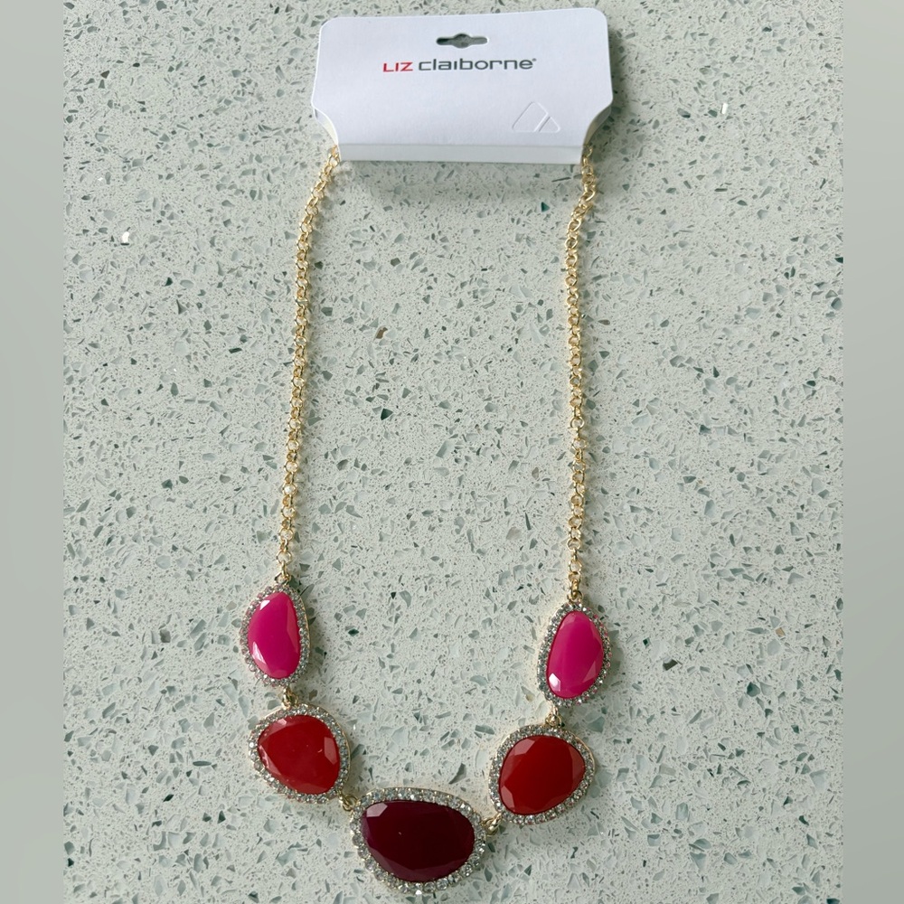 LIZ CLAIBORNE NWT Gold Chain Necklace with Stone Detailing